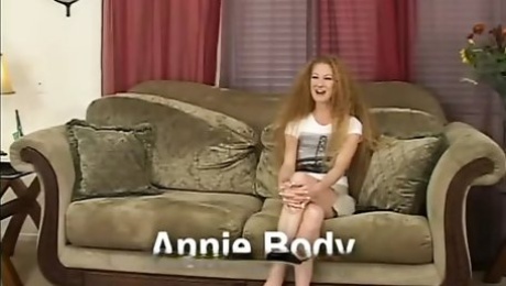 Annie Body solo masturbation