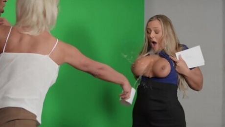 Horny MILF Phoenix Marie crazy adult clip